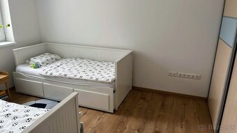 Priestranný a pohodlný dom pri Bratislave - 8