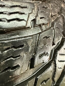 Zimne Pneumatiky Nokian WR Snowproof 215/60 R16 99H XL - 8