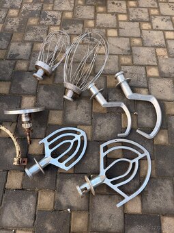 Multifunkčný miesič na cesto - 8