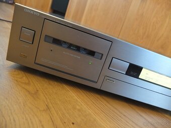 ONKYO K-200R TapeDeck - PIONEER DVR-7000 DVD Recorder--JVC - 8