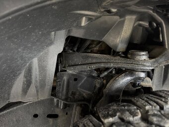 Nissan Pathfinder - 8