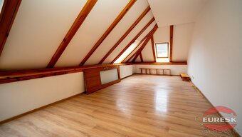 Na predaj 3-izbový byt v Humennom. - 8