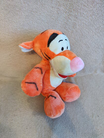Oranžový plyšový tiger z rozprávky Macko Pu - 8