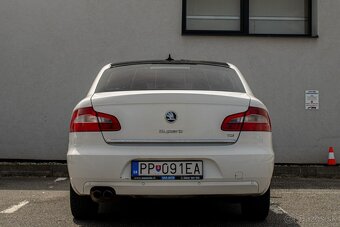 Škoda Superb 2.0 TDI CR 140k Elegance - 8