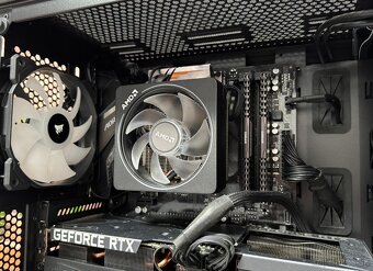Ryzen 5 5600X\16GB\RTX 3060\SSD\850W Zdroj - 8