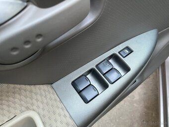 Nissan Note 1.4 benzín, 2006 - 8