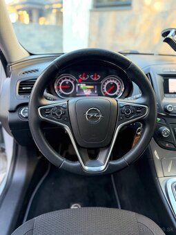 OPEL INSIGNIA SPORTS TOURER SW / 1,6 DIESEL MANUÁL - 8
