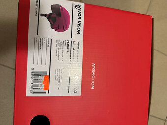 Predám dievčenskú lyžiarsku prilbu s visorom veľkosť XS (48- - 8