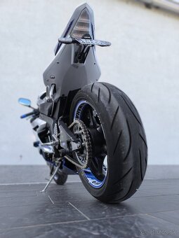 Yamaha R6 - 8