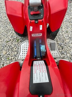 Elektricka stvorkolka peg-pérgo polaris outlaw - 8