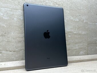 Apple iPad 8.gen 2020 32 gb Wi-Fi Space Gray - 8