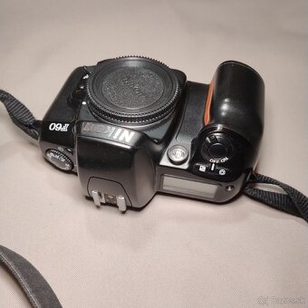 Nikon F60 - plne funkčný - 8