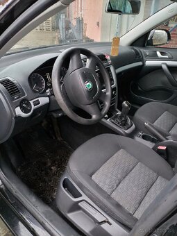 Škoda Octavia - 8