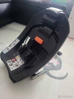 Cybex Aton 5 + isofix - 8