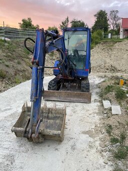 Predám Bager FAI 235 - 8