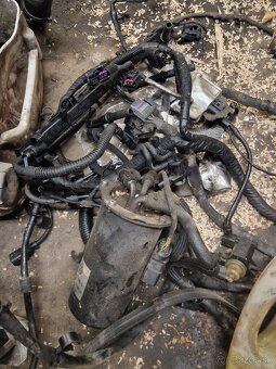 Motor na nahradne diely - 8