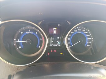 Hyundai i30 combi r.2012 1.6crdi 94kw - 8
