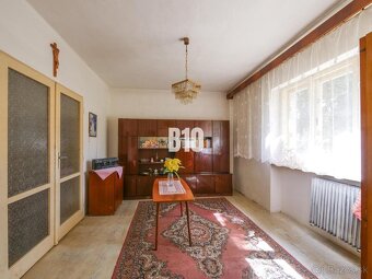 Rodinný dom s ideálnou dispozíciou v pôvodnom stave na Handl - 8