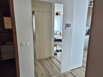 Na prenájom - 2-izbový byt - Skalická cesta, Bratislava III - 8