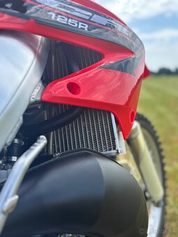 Honda cr 125 (USA) TOP STAV - 8