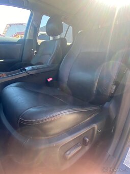 Toyota Avensis 2.2d automat - 8