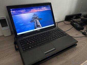 Herný MSI GE620DX-15,6"FHD,i7,8gb ram,GT 555m,256gb - 8