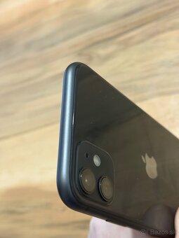 Predám Apple IPhone 11 128GB Black Stav Nového Telefónu - 8