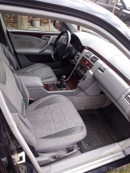 Mercedes E2,2cdi - 8