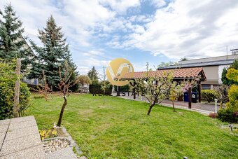 Na PREDAJ Dvojgeneračný RD Nitra - Zobor na 909m2 pozemku - 8