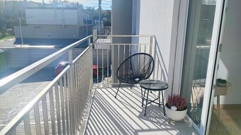 Prenajmem garsónku s balkónom a parkovacím miestom - 8