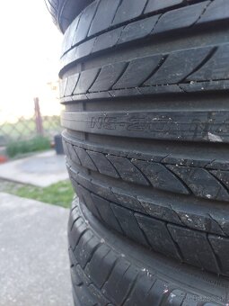 Predámletné pneu Nankang R17 - 8