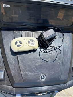 Elektrické autíčko Mercedes G63 AMG čierne - 8