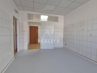AMBULANCIA - priestor na prenájom, 48 m2, centrum mesta... - 8