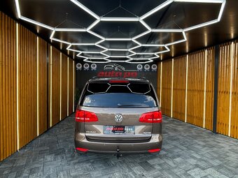 Volkswagen Touran 2.0 TDI Comfortline - 8