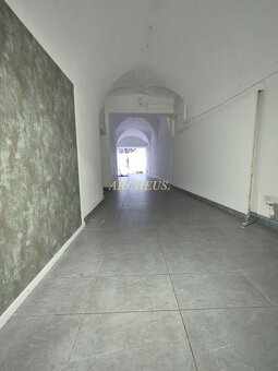 OBCHODNÝ PRIESTOR NA PRENÁJOM, HLAVNÁ UL., KOŠICE - 8