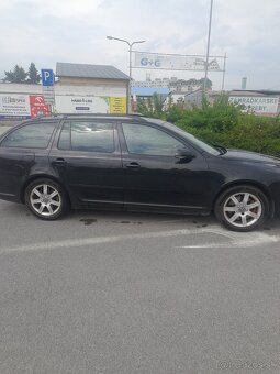 Predám Škoda Octavia 2 Kombi RS Benzín - 8