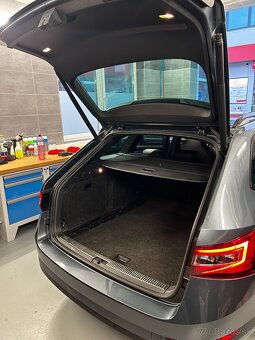 Škoda Superb 2.0 TDI DSG Sportline - 8