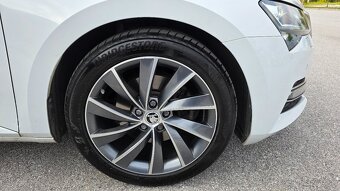 Škoda Superb Combi 2.0 Tdi Style - 8