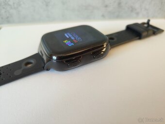 Detské smart hodinky Carneo GUARDKID+ 4G Platinum - 8