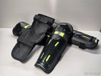 Chrániče na kolená a lakte - 8
