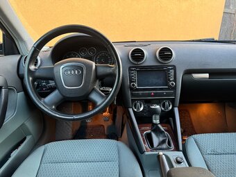 Predam audi a3 2.0 tdi 103 kw 8P - 8
