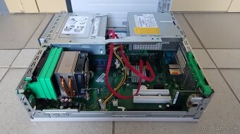 Predám stolný počítač Fujitsu Siemens Esprimo E5625 - 8