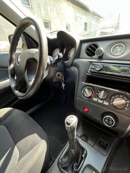 Mitsubishi Outlander - 8