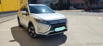 Predám Mitsubishi eclipse cross 1,5T 120kw 4x4 - 8