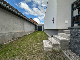 Rodinný dom MALÉ ZÁLUŽIE - 8