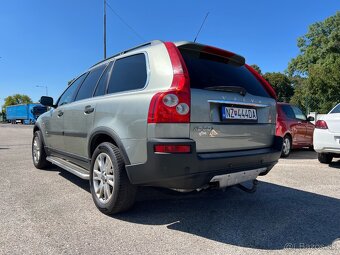 Volvo XC90 2.4 diesel, 136kW MT/6 4x4 NEFUNKČNÉ rok:01.2006 - 8