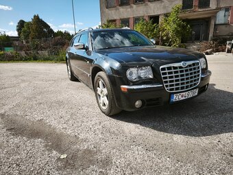 Chrysler 300c - 8