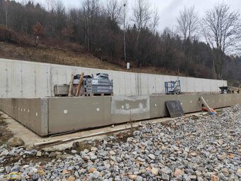 Stavebný pozemok so základovou doskou – Oščadnica, všetko vy - 8