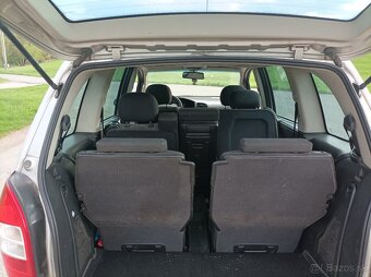 Opel Zafira 2.2 93kw 7miestne - 8