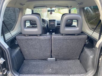Suzuki Jimny 1.3 - 8